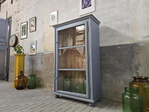 Vintage Houten Vitrinekast Blauw | Vitrine Kast Hout 2, Huis en Inrichting, Kasten | Vitrinekasten, Gebruikt, 150 tot 200 cm, 50 tot 100 cm
