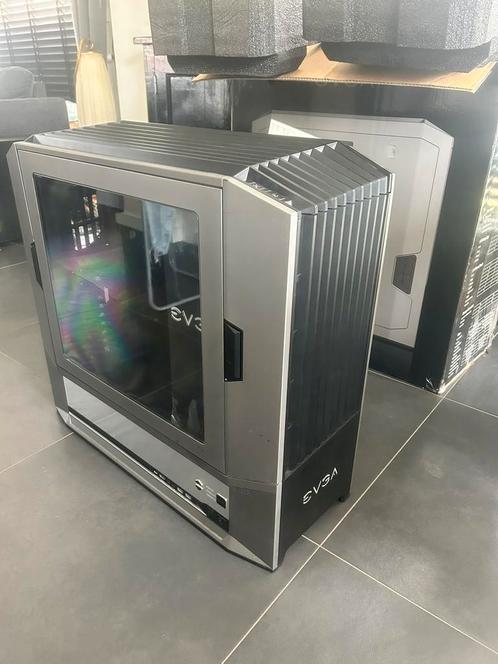 EVGA DG-87 zeldzaam en zeer uniek, Computers en Software, Computerbehuizingen, Zo goed als nieuw, Ophalen