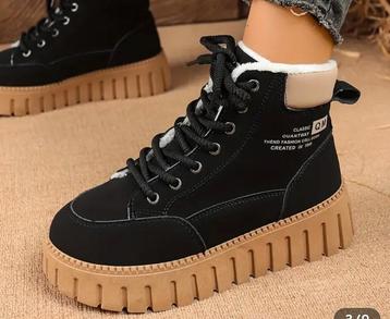 Dames meisjes schoenen maat 36 beschikbaar voor biedingen