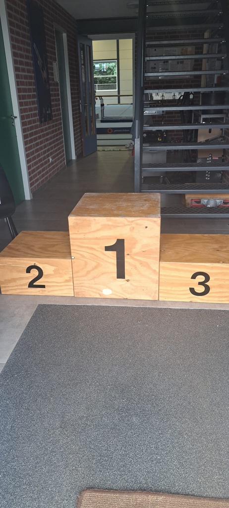 Houten podiumblokken, Sport en Fitness, Turnen, Materiaal, Kindermaat 146 t/m 176, Ophalen