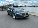 Skoda Superb 1.6TDI DSG AUT PANO CAMERA LED ADAPTIEVE FUL, Auto's, Skoda, Origineel Nederlands, Te koop, Emergency brake assist