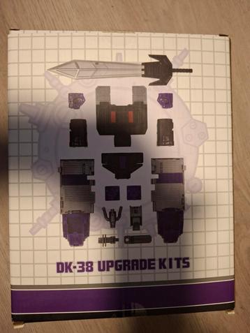 DK 38 LEGACY COMBINER stunticons beschikbaar voor biedingen