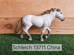 Schleich 13711 Camargue merrie uit 2012, Verzamelen, Ophalen of Verzenden, Zo goed als nieuw, Paard, Beeldje of Figuurtje