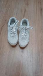 Nike sneakers dames, Kleding | Dames, Schoenen, Ophalen, Zo goed als nieuw, Wit, Sneakers of Gympen