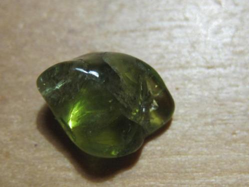 ed. 6x subtiele edelsteen PERIDOOT (OLIVIJN) (9), Sieraden, Tassen en Uiterlijk, Edelstenen, Zo goed als nieuw, Verzenden