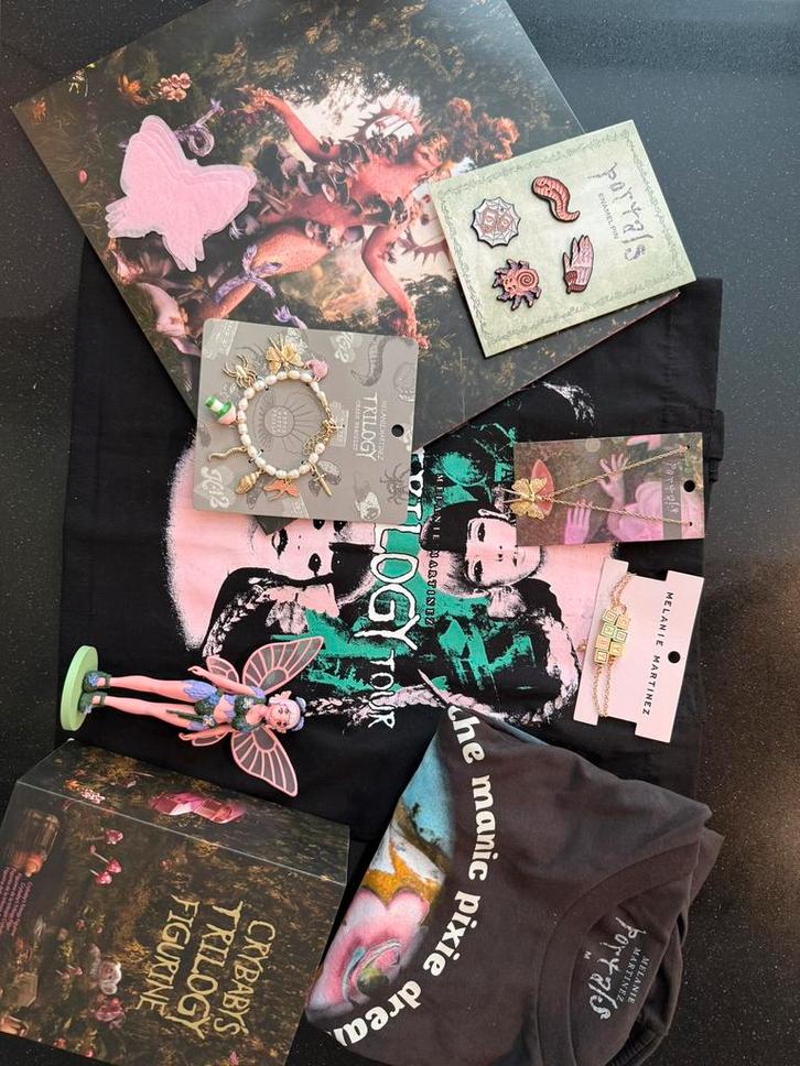 Melanie Martinez Collectie: Portals - Trilogy - Crybaby, Verzamelen, Complete verzamelingen en Collecties, Ophalen