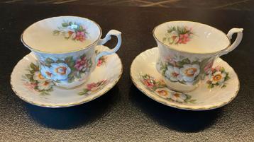 Royal albert kop en schotel beschikbaar voor biedingen