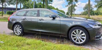 Volvo V90 T5 254pk Geartronic 2018 pano pilot ass pine grey  beschikbaar voor biedingen