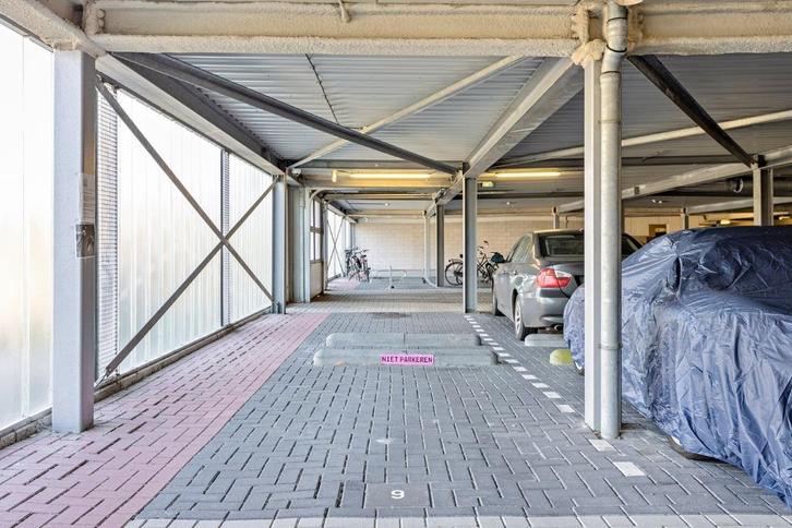 Parkeerplaats Amsterdam-Zuidoost, (t.o. ArenA) te huur, Huizen en Kamers, Garages en Parkeerplaatsen, Amsterdam