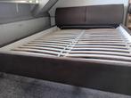 Bed, Huis en Inrichting, Slaapkamer | Bedden, 160 cm, Gebruikt, Stof, Bruin