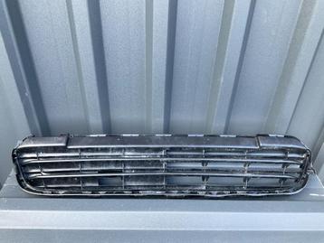 Bumper Grill Peugeot 108 53112-0H120 14-24 Rooster PE-20075 beschikbaar voor biedingen