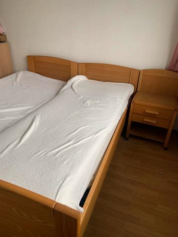 Senioren bed 2x80cm. Verrijdbaar beschikbaar voor biedingen