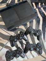 Playstation 3 + 4 controllers + 1000 spellen. Lezen!!, Spelcomputers en Games, Spelcomputers | Sony PlayStation 3, Gebruikt, Met harde schijf