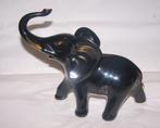 Keramische zwart met gouden beeld Afrikaanse Olifant. Nwst., Verzamelen, Beelden en Beeldjes, Ophalen of Verzenden, Zo goed als nieuw