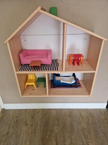 ikea poppenkasthuis beschikbaar voor biedingen