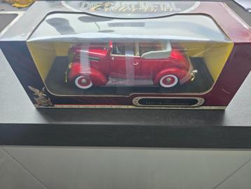 1937 Ford V8 Convertible 1:18 beschikbaar voor biedingen