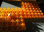 2 oranje plastic eierhouders, Ophalen of Verzenden, Zo goed als nieuw
