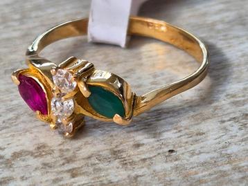 Antieke 18K Ring met Edelstenen beschikbaar voor biedingen
