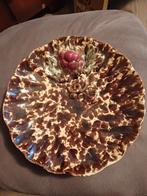 Bord met tros druiven, Ophalen