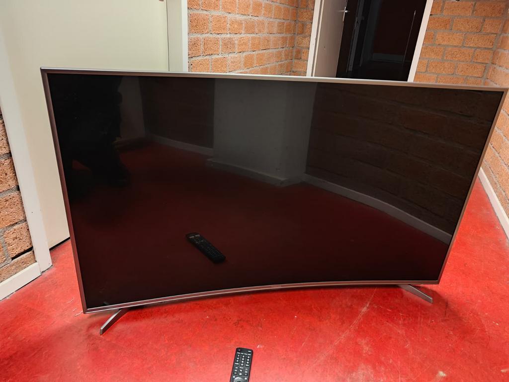 Hisense curved 4K TV 55 inch, 50 Hz, 100 cm of meer, 4k (UHD), Ophalen