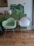 8 Vitra Eames design kuipstoelen wit groen nieuwstaat DAX, Huis en Inrichting, Stoelen, Ophalen, Zo goed als nieuw, Wit