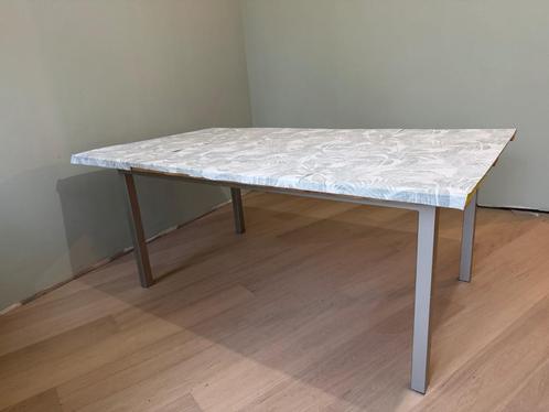 Handige tafel met frame dat uit elkaar kan, Huis en Inrichting, Tafels | Eettafels, Gebruikt, 50 tot 100 cm, 150 tot 200 cm, Vijf personen of meer