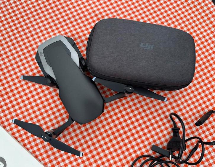 DJI Mavic Air drone C2, Audio, Tv en Foto, Drones, Zo goed als nieuw, Drone met camera, Ophalen of Verzenden