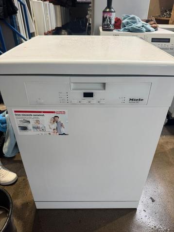 Miele Vaatwasser schoon garantie bezorging  beschikbaar voor biedingen