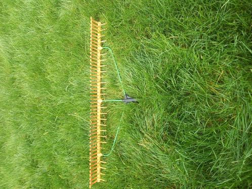 Kunstof grashark 32 tanden, Tuin en Terras, Hand-tuingereedschap, Zo goed als nieuw, Ophalen