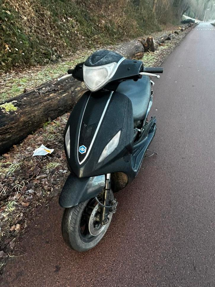 Piaggio New Fly onderdelen, Fietsen en Brommers, Scooters | Piaggio, Zo goed als nieuw, Fly, Benzine, Ophalen of Verzenden