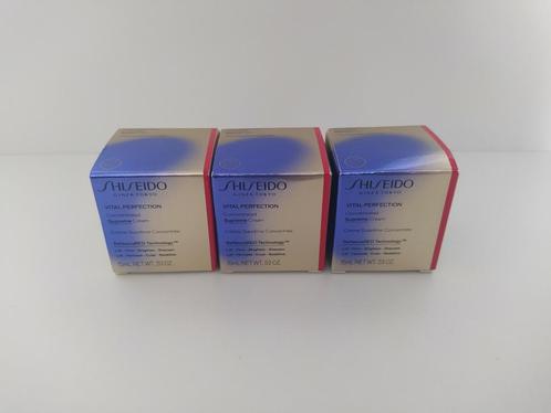 Nieuw 2x Shiseido Vital Perfection Supreme Creme 15 ml, Sieraden, Tassen en Uiterlijk, Uiterlijk | Gezichtsverzorging, Nieuw, Verzorging