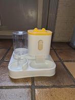 Automatische voederbak / drinkbak plastic, Dieren en Toebehoren, Ophalen of Verzenden, Automatisch, Zo goed als nieuw