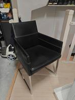 Leren Stoel met Armleuningen, Ophalen