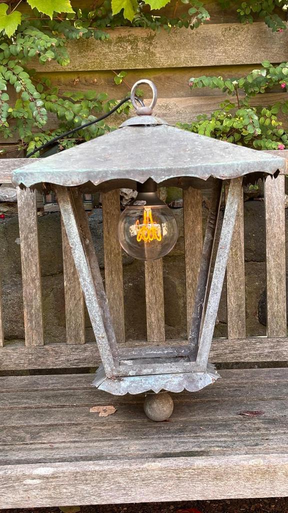 Antieke koperen buiten lamp armatuur met ledverlichting, Tuin en Terras, Buitenverlichting, Zo goed als nieuw, Wandlamp, Minder dan 50 watt