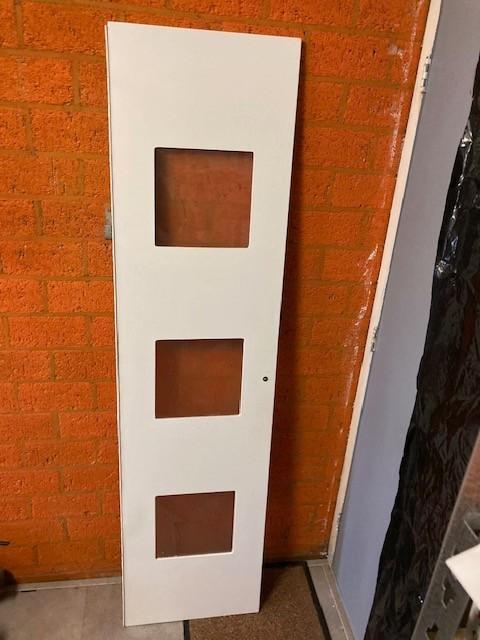 Deur kastdeur met 3 matglas met kroontjes motief erin, Doe-het-zelf en Verbouw, Deuren en Horren, Zo goed als nieuw, Binnendeur