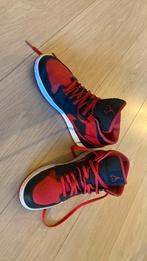 Nike Air Jordan 1 - maat 42.5 rood/zwart, Ophalen of Verzenden, Zo goed als nieuw, Schoenen