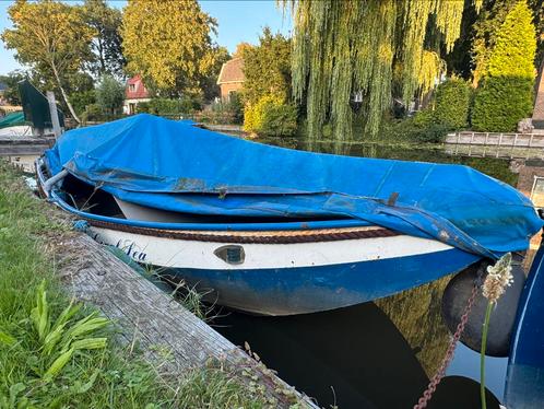 Stalen Vlet 4 meter lang incl. 8PK 4 takt Yamaha, Watersport en Boten, Vis- en Consoleboten, Zo goed als nieuw, Tot 10 pk, 3 tot 6 meter