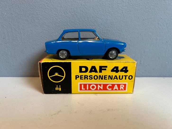 Lion toys car Daf 44 blauw MIB 1:43, Hobby en Vrije tijd, Modelauto's | 1:50, Zo goed als nieuw, Auto, Lion Toys, Ophalen of Verzenden