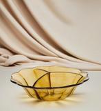 Vintage Split Glass Kom – Amber Geel – Jaren 1950, Gebruikt, Ophalen of Verzenden, Glas, Kom(men)