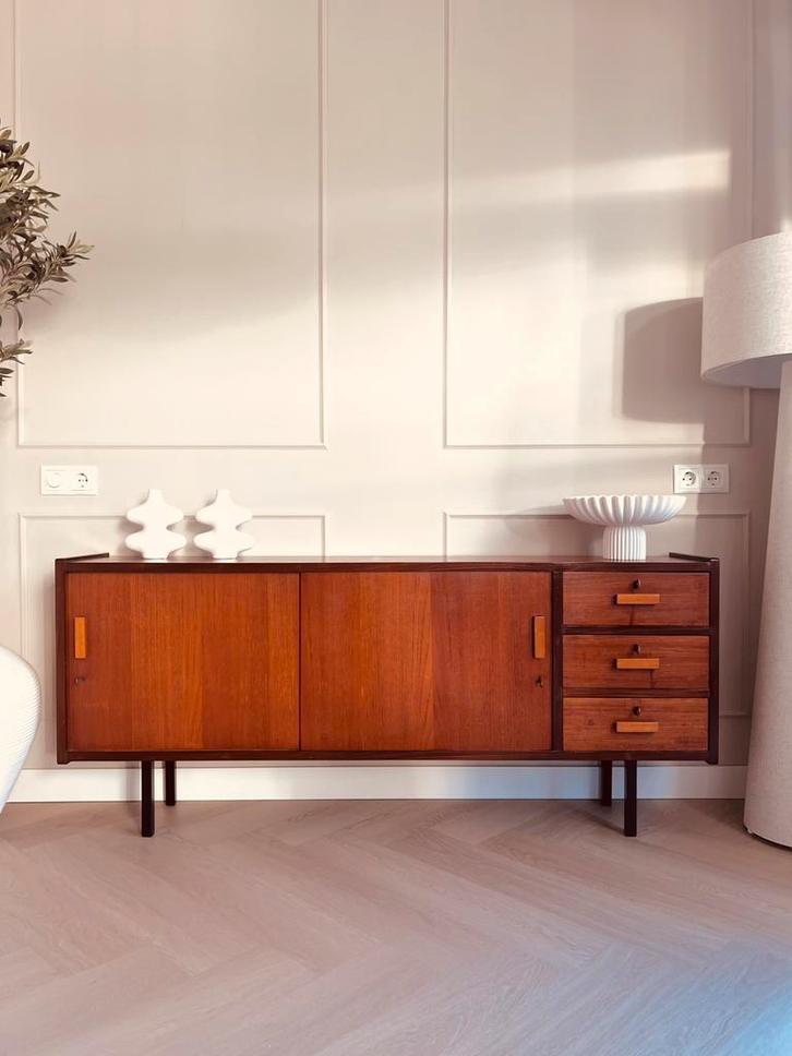 💛 Vintage retro dressoir lowboard tv kast jaren ‘50 / ‘60, Huis en Inrichting, Kasten | Dressoirs, Gebruikt, 25 tot 50 cm, Ophalen