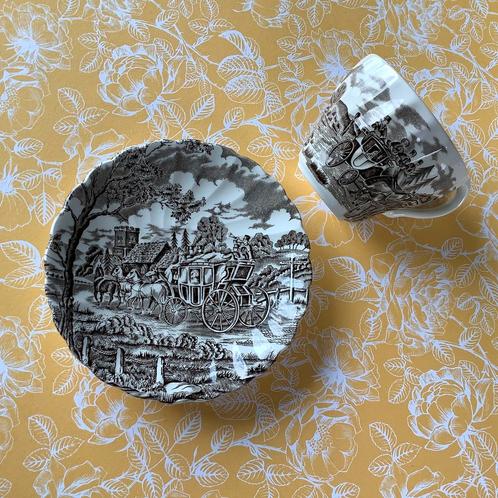 Ant.kop en schotel - Staffordshire “ MYOTT” England!, Antiek en Kunst, Antiek | Servies los, Ophalen of Verzenden