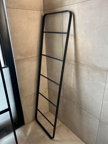 Stijlvol handdoekenrek - Zwart beschikbaar voor biedingen