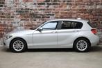 BMW 1-serie 116i Executive 5 deurs / Navigatie / Parkeersens, Auto's, BMW, Te koop, Zilver of Grijs, Benzine, Hatchback