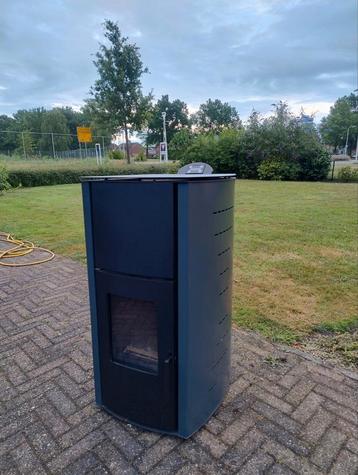 Milkuz cv pelletkachel  en energie klasse verhogend. beschikbaar voor biedingen