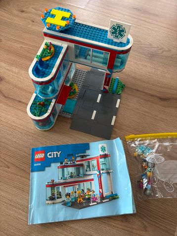LEGO City Ziekenhuis 60330 beschikbaar voor biedingen