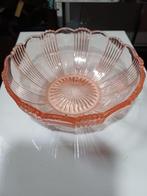 Vintage france ros glas schaal, Huis en Inrichting, Keuken | Servies, Gebruikt, Ophalen of Verzenden, Overige stijlen, Glas