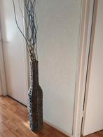 Hoge decoratieve vaas met takken, Huis en Inrichting, Woonaccessoires | Vazen, Ophalen, Kunststof, Gebruikt, Zwart