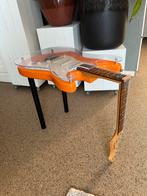 Omgebouwd elektriscch gitaar tot bijzettafel., Muziek en Instrumenten, Snaarinstrumenten | Gitaren | Elektrisch, Ophalen