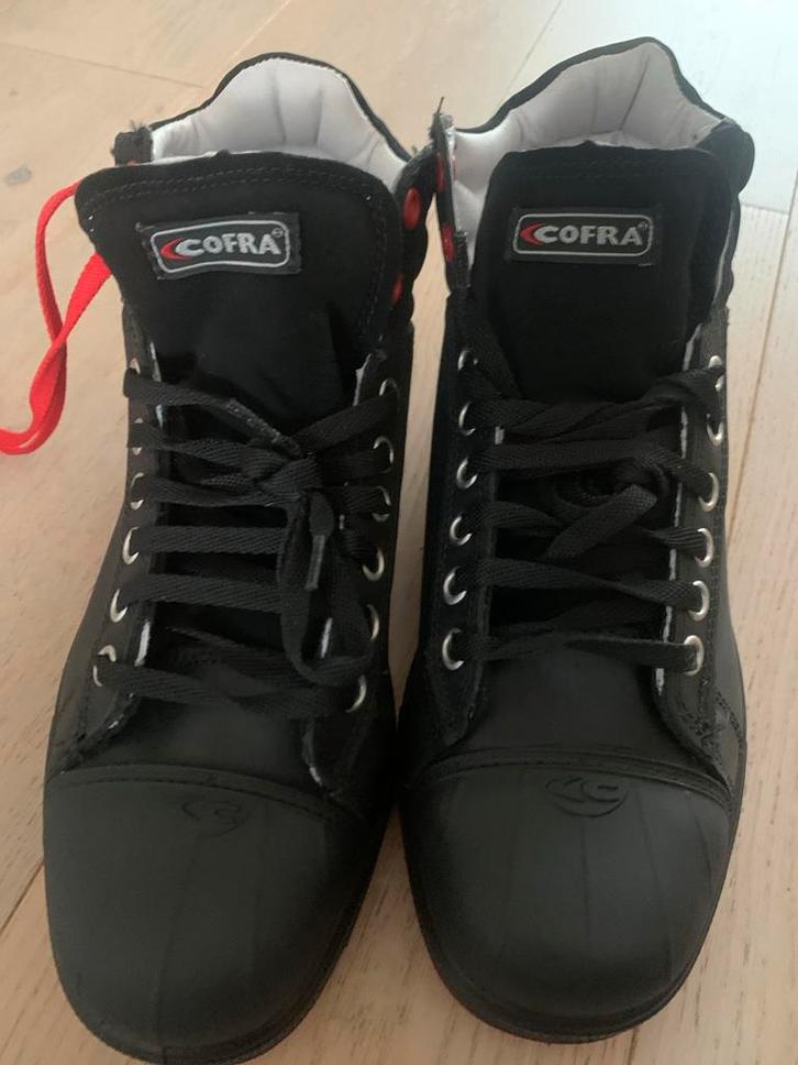 Nieuwe Veiligheidsschoenen Maat 42, Kleding | Heren, Schoenen, Nieuw, Werkschoenen, Zwart, Ophalen of Verzenden