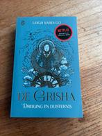 De Grisha: Dreiging en duisternis - Leigh Bardugo, Ophalen of Verzenden, Zo goed als nieuw, Leigh Bardugo